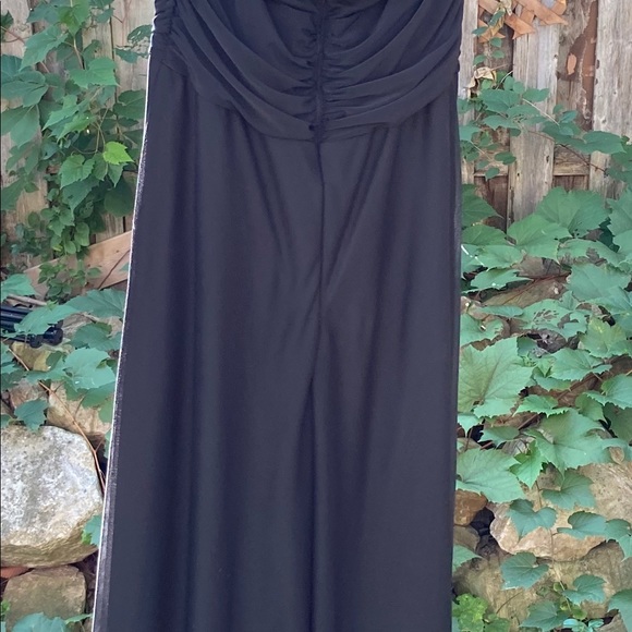 Floor length Evening gown by Let’s Fashion. - Picture 4 of 4